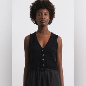 OZMA Black Knit Crop Top Caro Vest